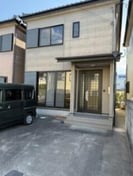 フィーレ松縄　B棟の外観