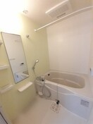  シャネル　アイ