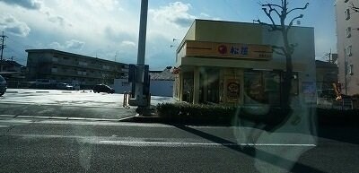 松屋さんまで1100m センチュリー２１　Ｅ