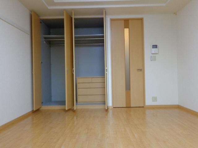 クローゼット ハイツフレンド