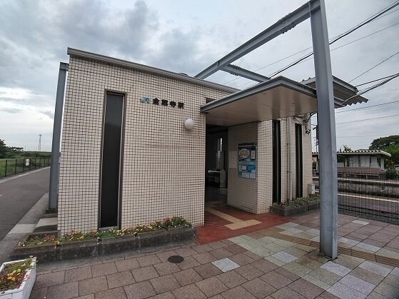 ＪＲ金蔵寺駅まで450m フェリス・バリオＤ