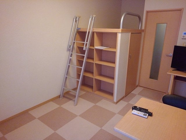  レオパレスエトワール　栗林