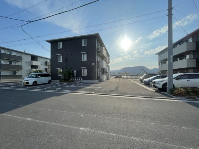  ユニヴェール　E棟