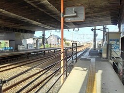 ＪＲ讃岐塩屋駅まで350m