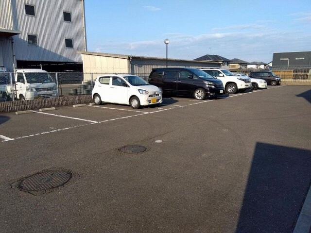  レオパレスシュトラール