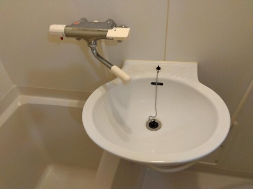  レオパレスシュトラール