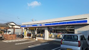ローソン 高松成合町店(コンビニ)まで598m モンブラン　Ａ