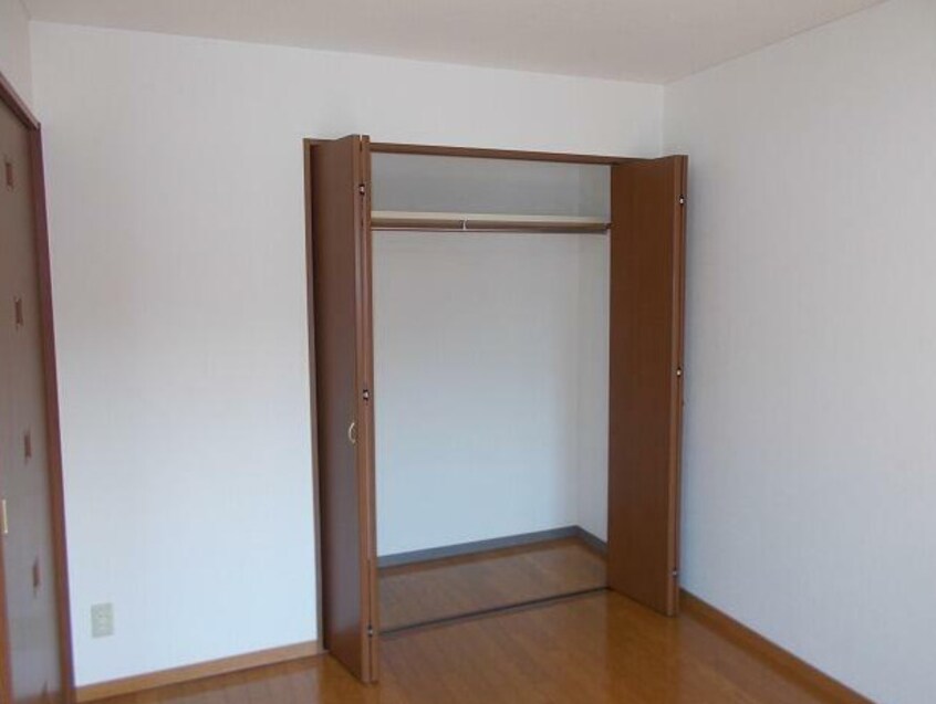  グランパレス松縄