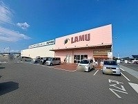 ラ・ムー高松中央店さんまで2000m サニーサイド　ハウス　森Ｄ