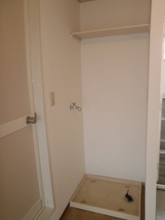  シャトル西春日 B棟