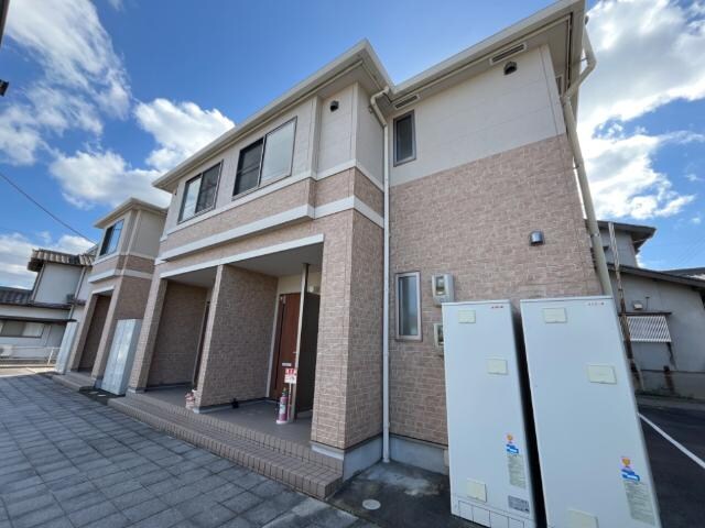 外観写真（昼） ヴェルジェⅡ