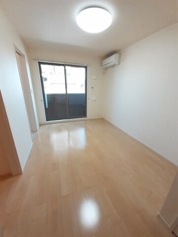  ディア　コート　中津