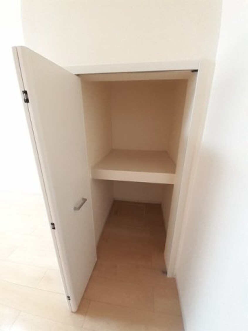  ディア　コート　中津