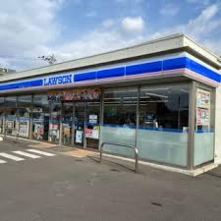 ローソン 三木町鹿伏店(コンビニ)まで688m シティハイムコーポＭI