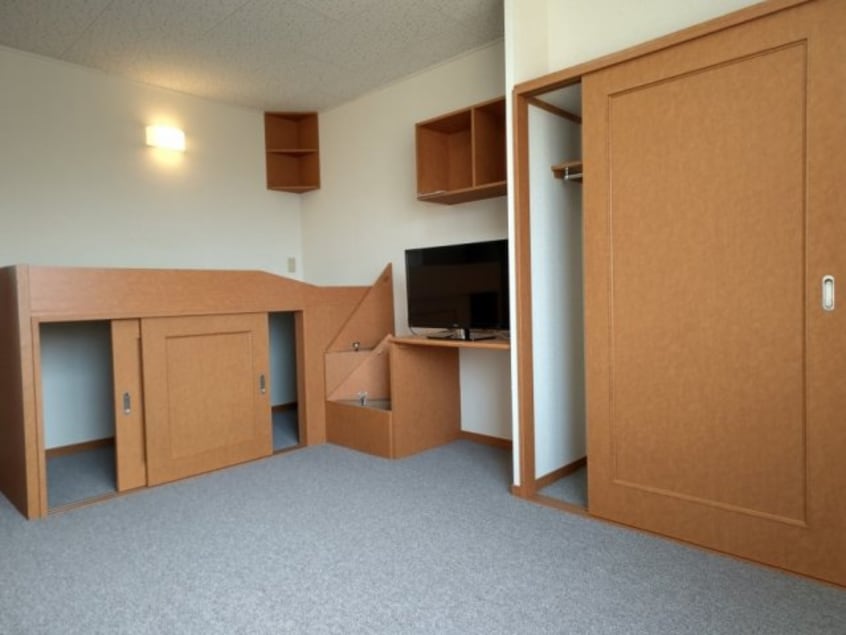  レオパレスルース