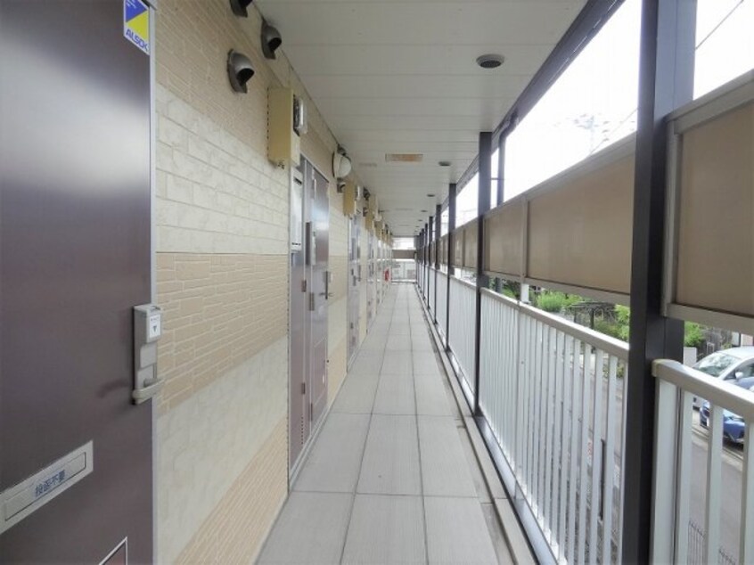 ２Ｆ共用廊下 レオパレスステラ三條