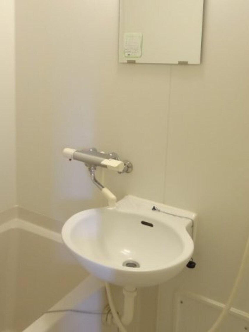  レオパレスステラ三條