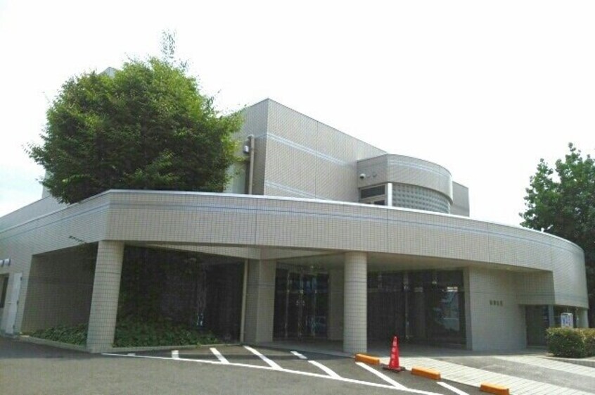 西岡医院さんまで590m レジデンスＦ・Ｂ