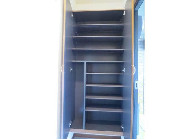  セジュール札元　B棟