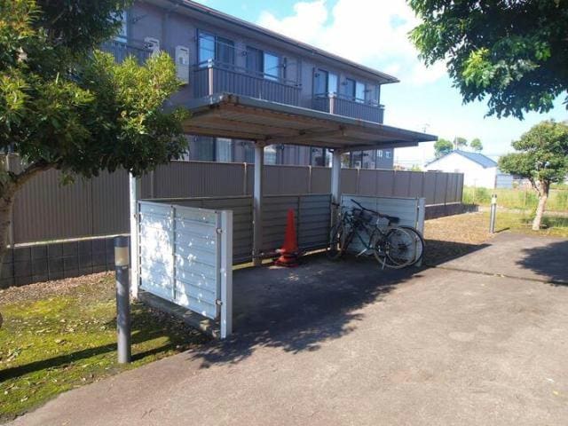  セジュール札元　B棟