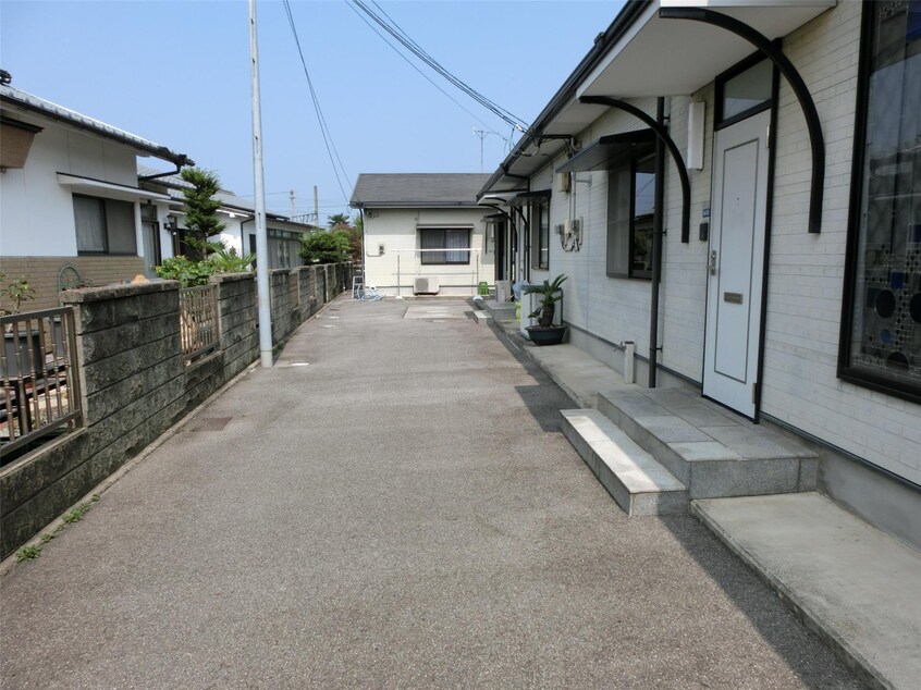  坂井町3丁目16-35貸家
