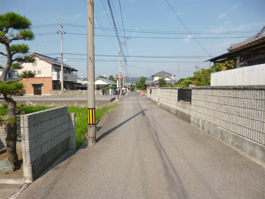  坂井町3丁目16-35貸家