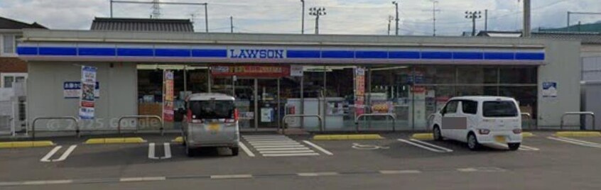 ローソン新居浜駅南店(コンビニ)まで738m 坂井町3丁目16-35貸家
