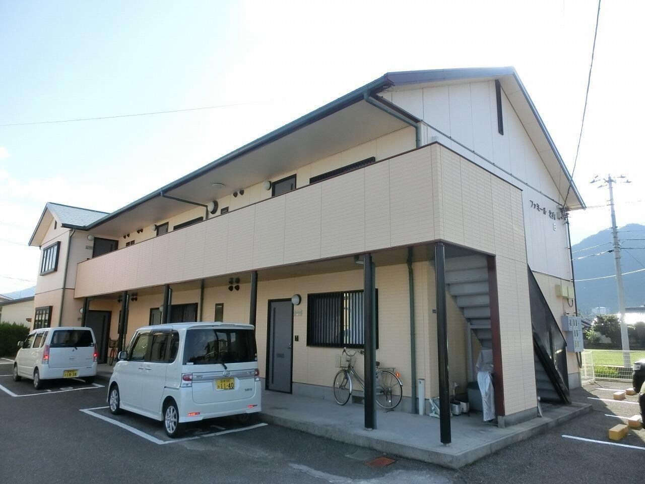  ファミール北内Ｂ