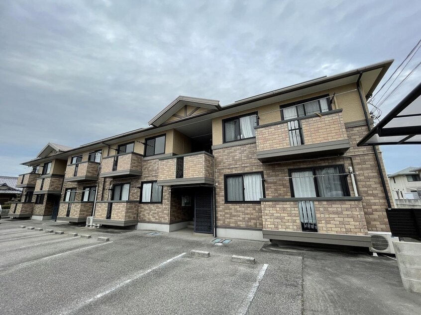  ビバーチェやまは奈