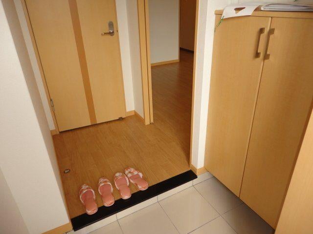 玄関 レジデンス萩生