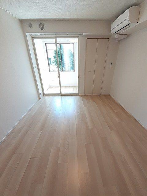  サンリット峰