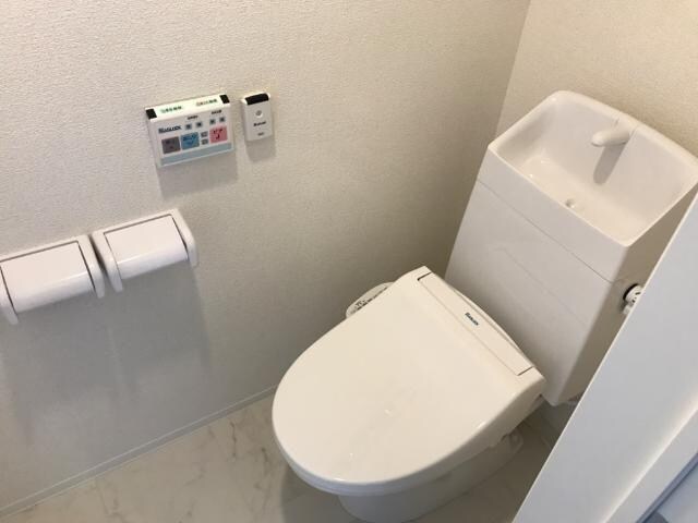 シャワー付トイレ 新居浜グランメゾン