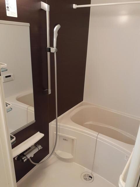  ル・ボヌール新居浜