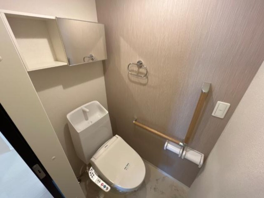 シャワー付トイレ グランドコートN