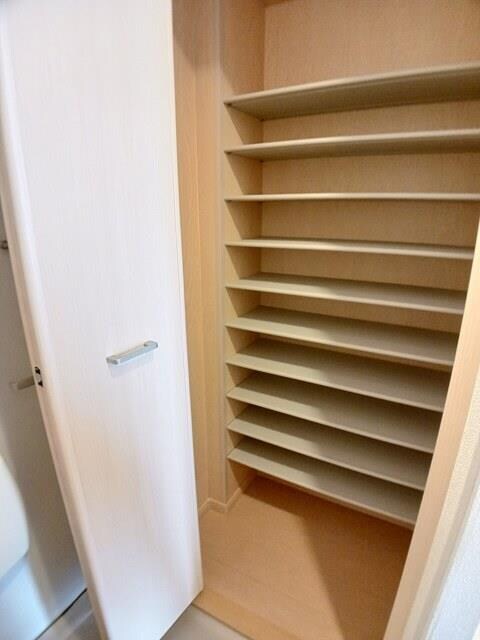  サンリット・ウエストII