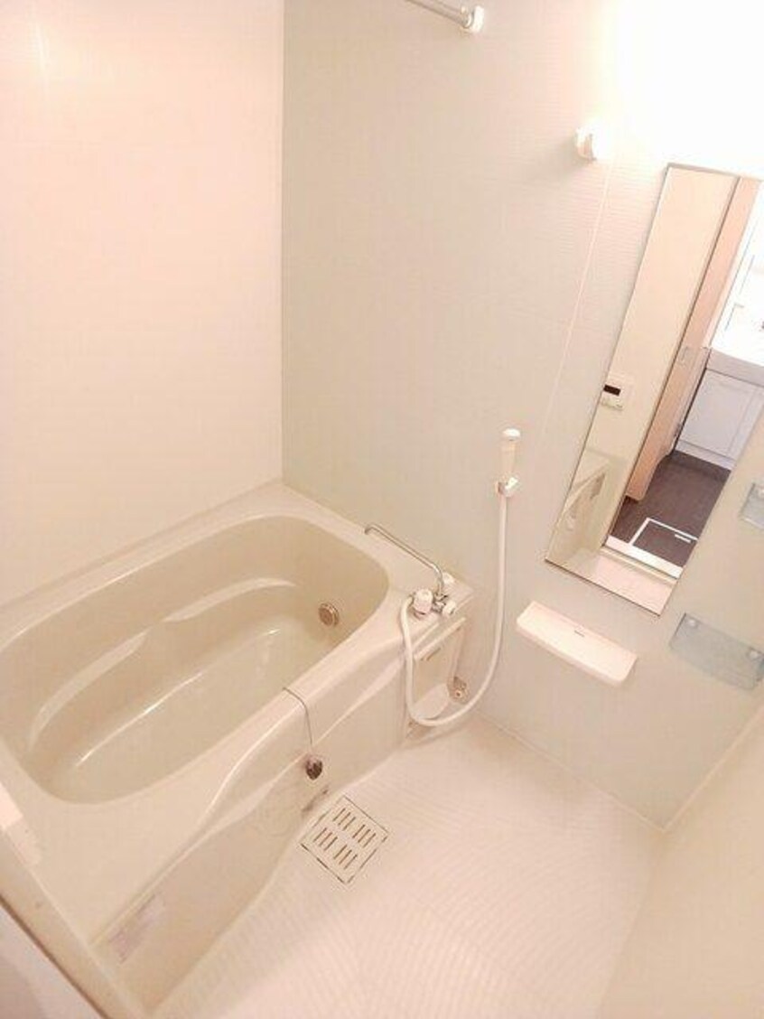  ベアート　サリーナ