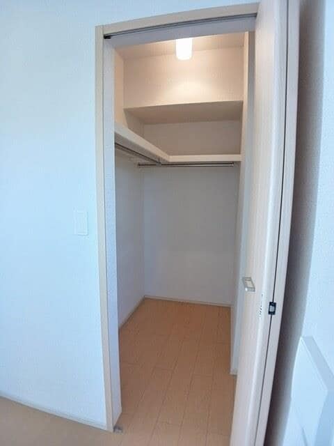  ベアート　サリーナ