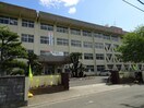 泉川中学校(中学校/中等教育学校)まで1699m ガーデンハイツKIICHIII