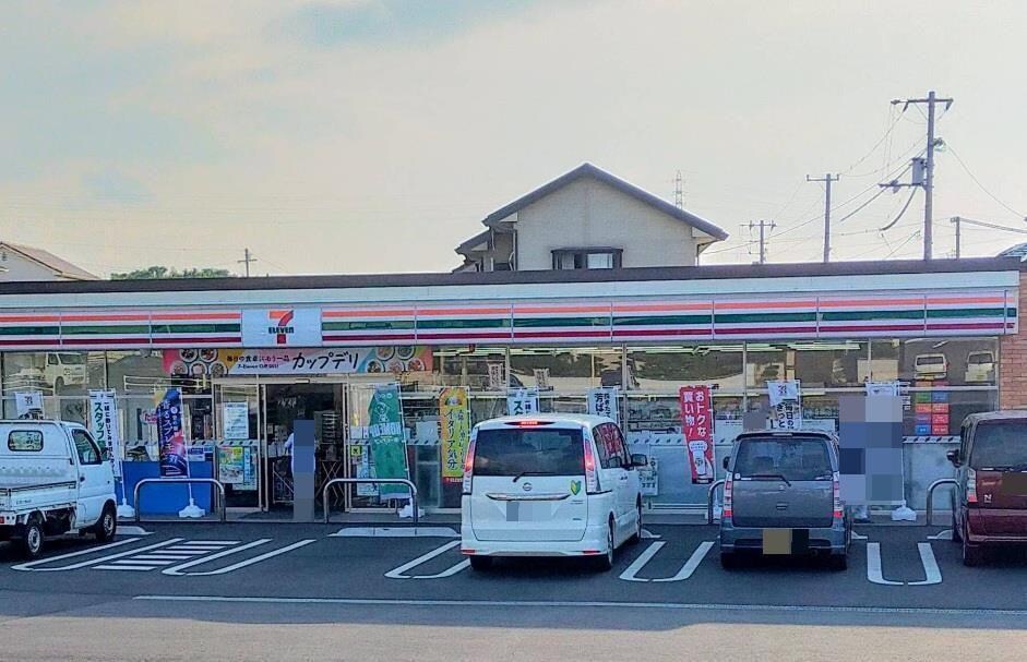 セブンイレブン新居浜上原1丁目店(コンビニ)まで156m アベニューハタダIII