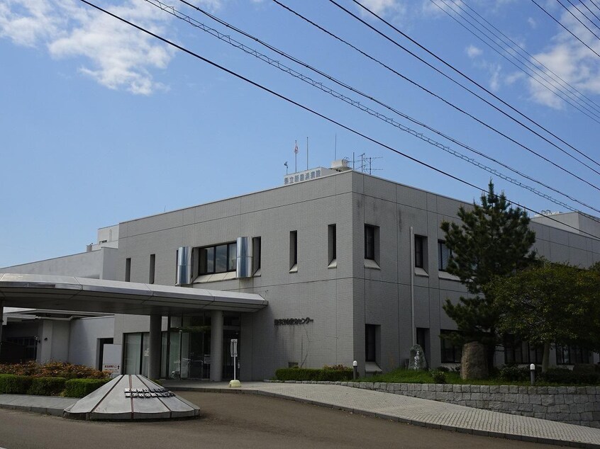 愛媛県立新居浜病院(病院)まで532m ヴィラアスカ30　E棟