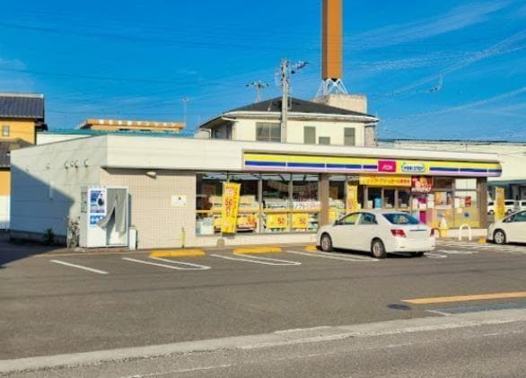 ミニストップ新居浜喜光地町店(コンビニ)まで150m カサベルデ