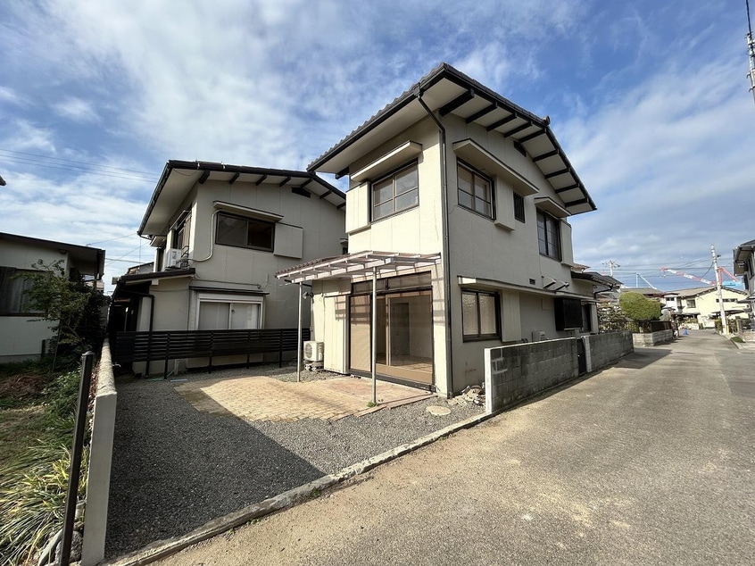  磯浦町3番貸家A