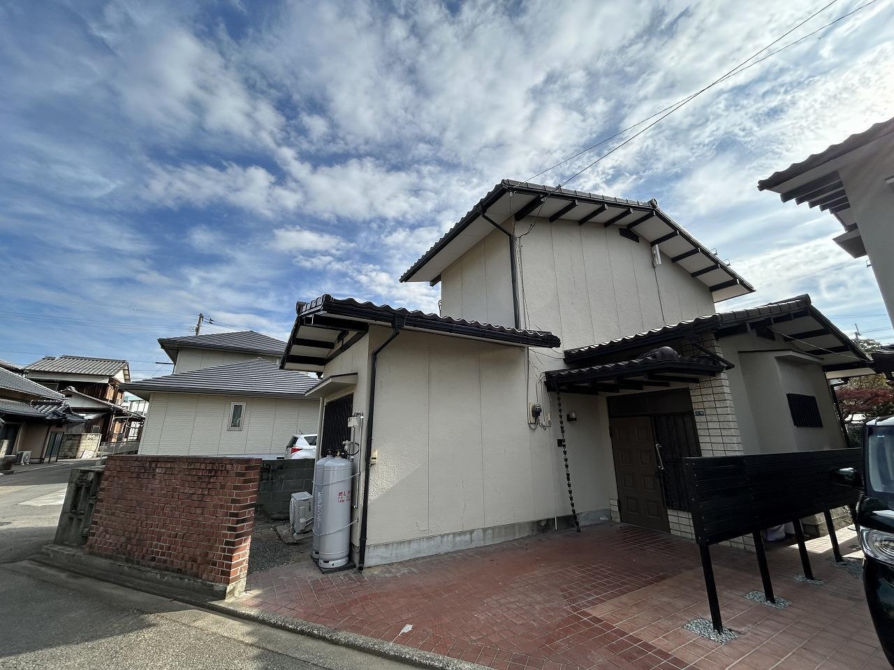  磯浦町3番貸家A