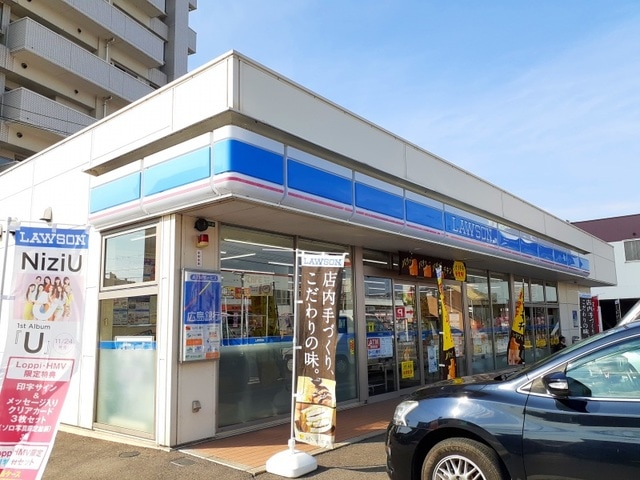 ローソン 福山南蔵王町四丁目店(コンビニ)まで594m グリーンパレス