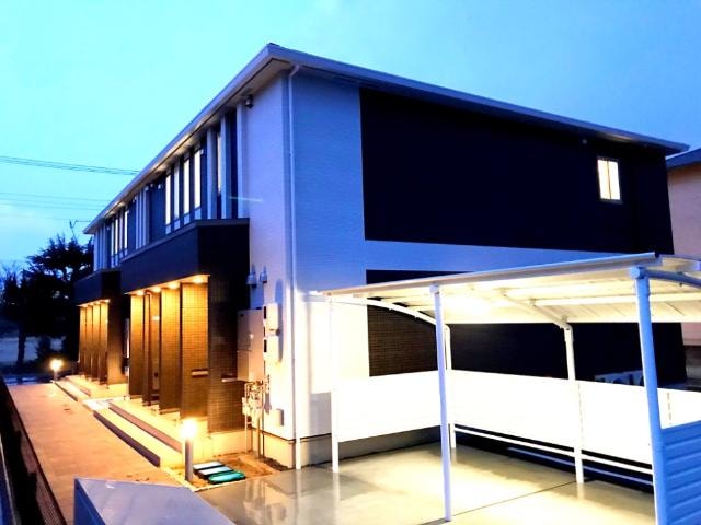 外観写真（夜） イーグルコート