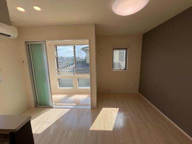 リビング イーグルコート