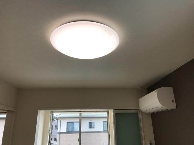 室内照明（イメージ） サクラローレル