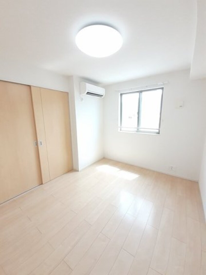  ラ・ルーチェ　Ｂ