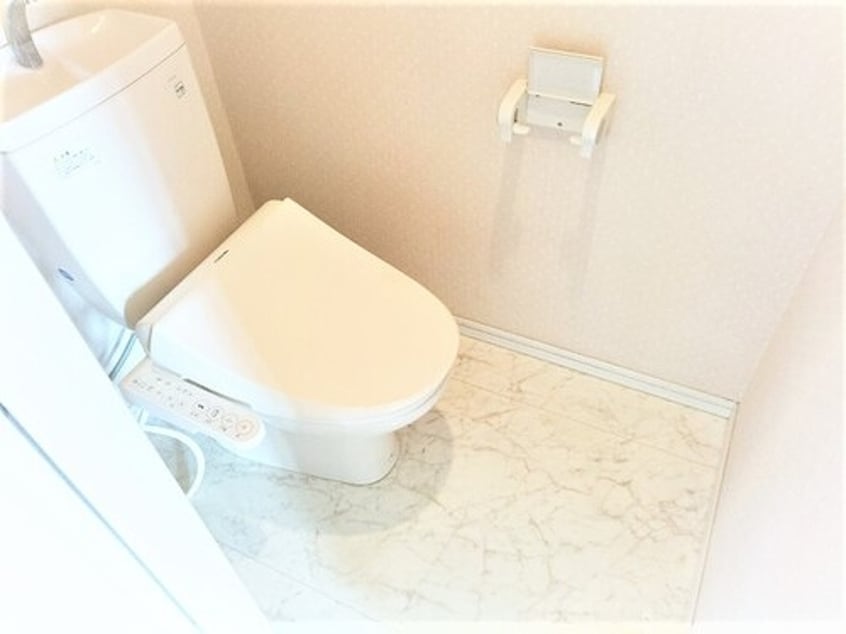 洗浄機能付き便座　※2022年10月撮影 サーパスシティ天満町三番館