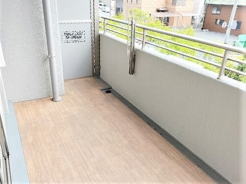 南東向きバルコニー　※2022年10月撮影 サーパスシティ天満町三番館